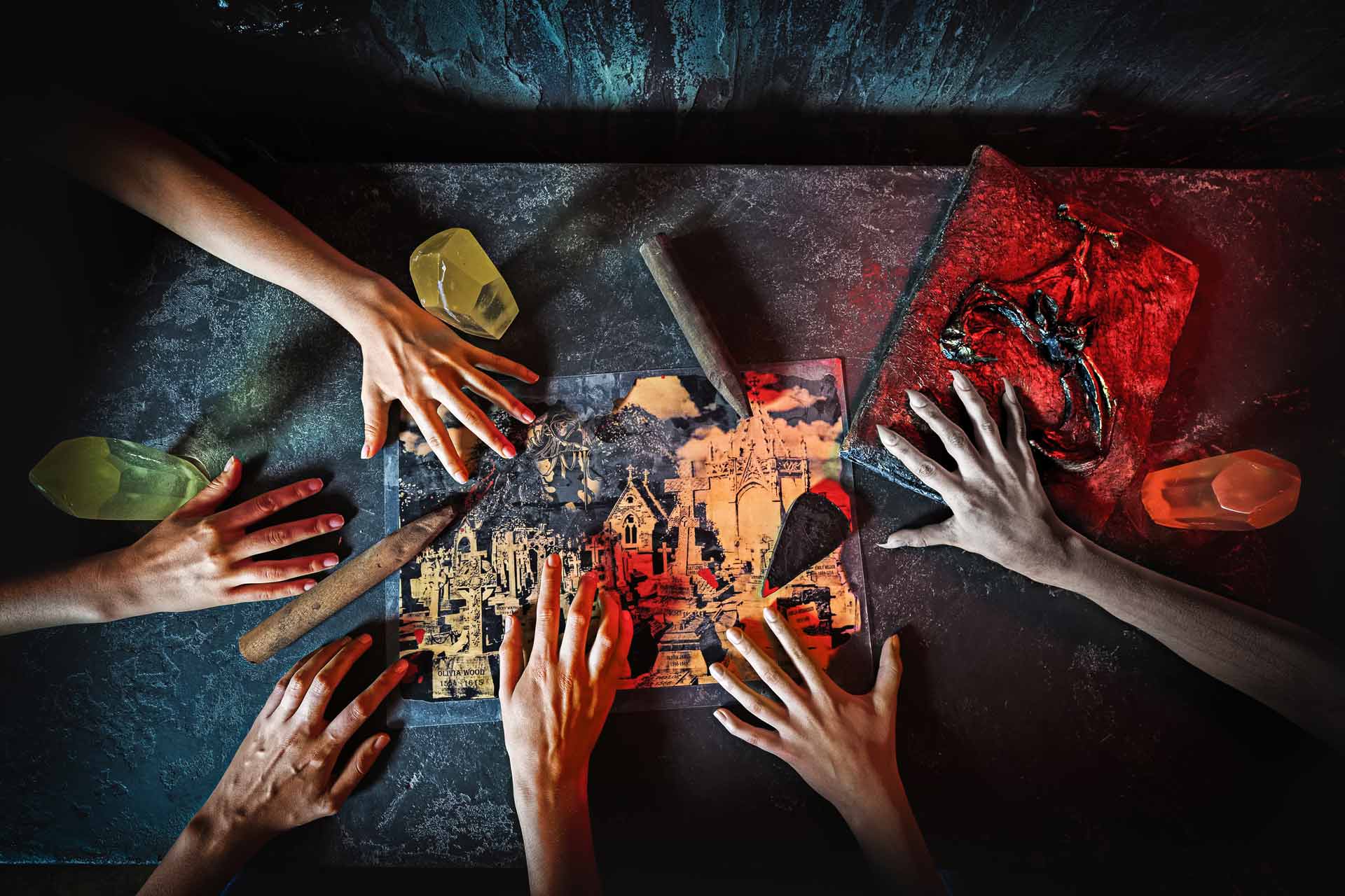 What are some good escape room clues?